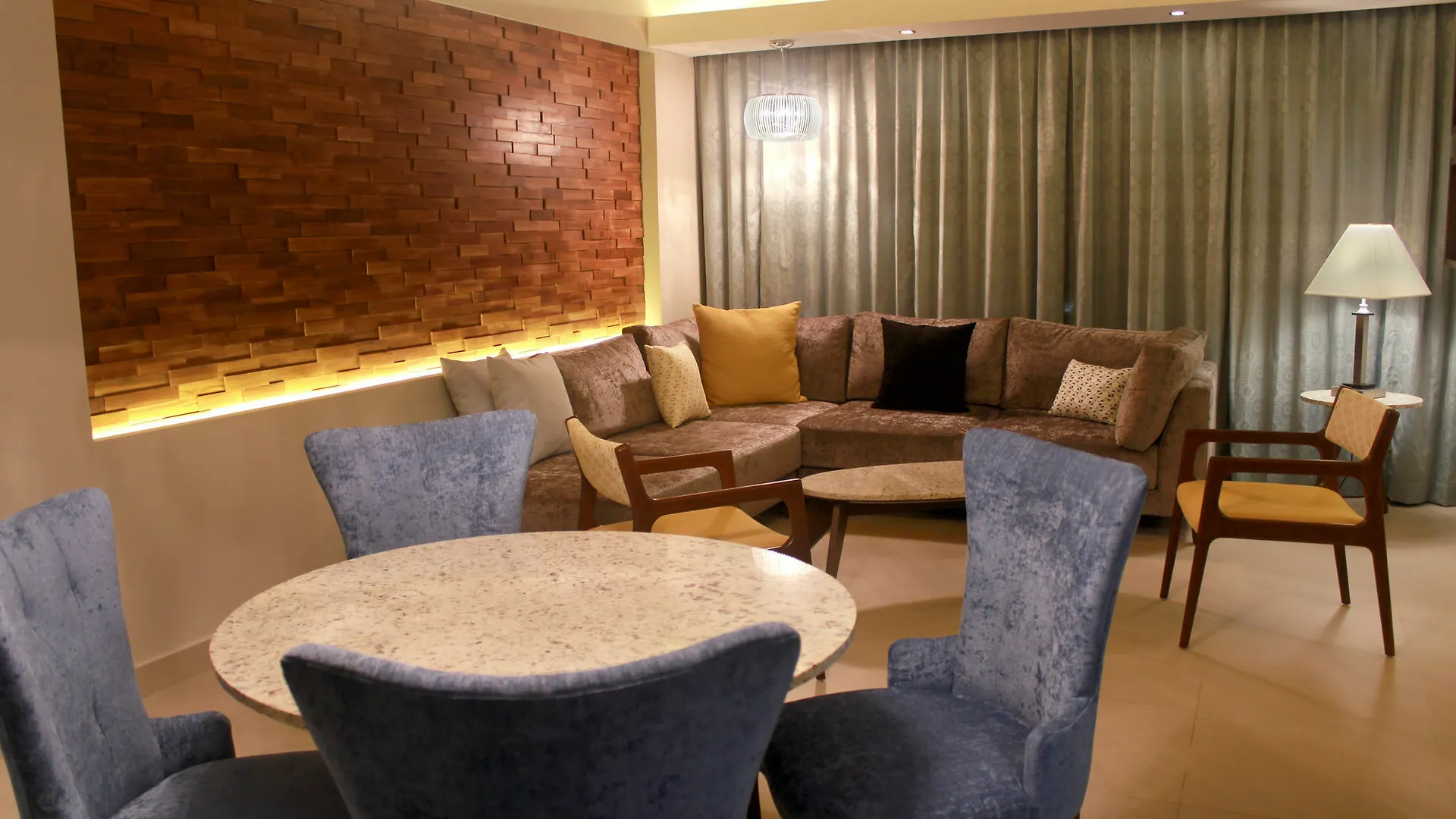 Hampton Inn By Hilton Merida 3*,  Mexico